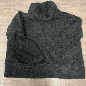 Tuckernuck Rollins Teddy Fleece Funnel Neck Pullover in Black Size S